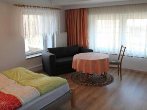 Cheerful Apartment in Brusow with Terrace, Garden and Barbecue, Kröpelin